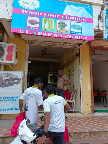 Merchant Business Image